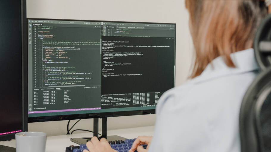 Aulas do curso gratuito ocorrem de forma online e participantes recebem certificação ao final